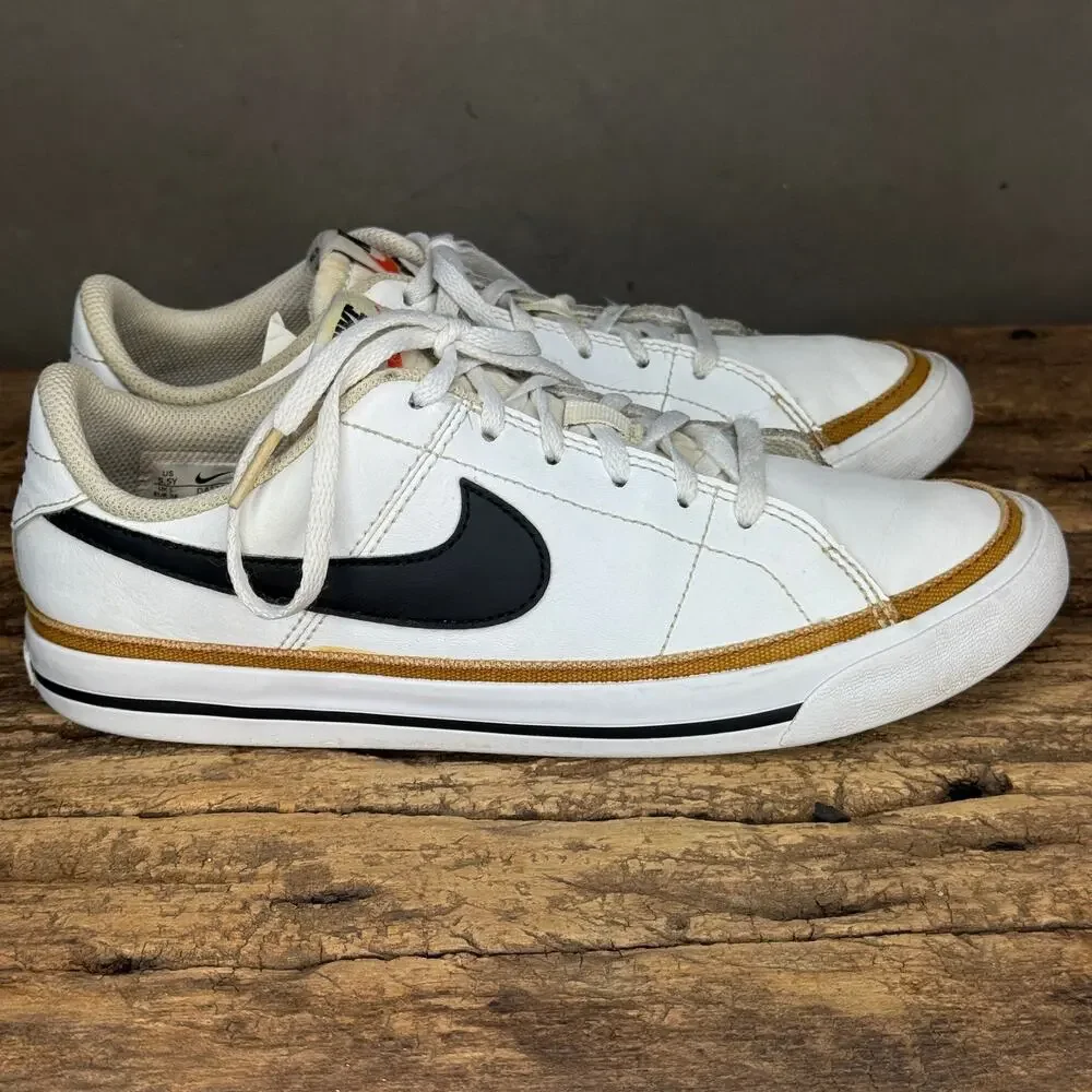 Nike Court Legacy Sz 5.5Y W US 7.5, EUC 38 White Desert Ochre Black